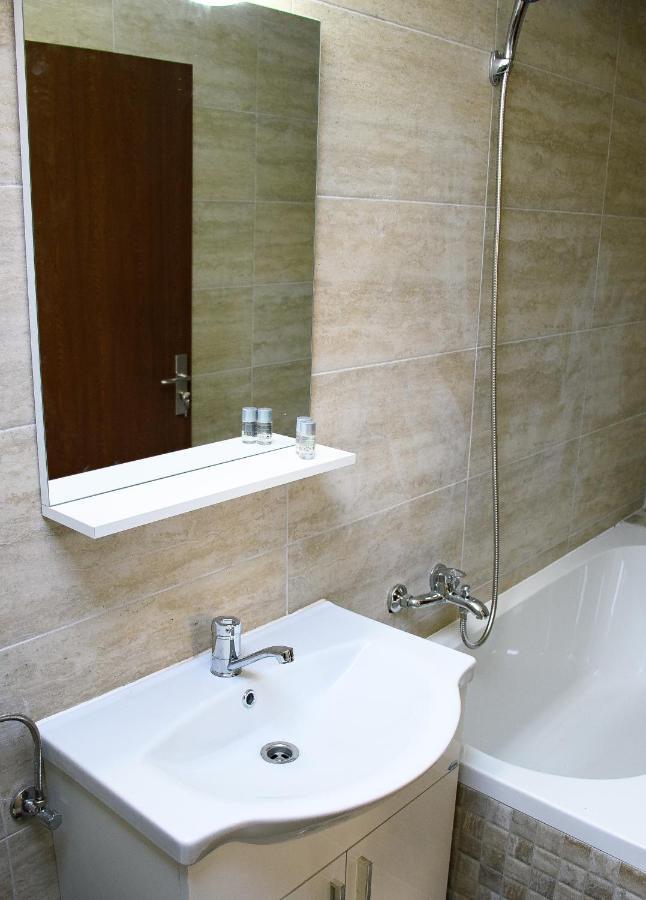 Ayana Central House Oradea Buitenkant foto